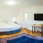 Olga Hotel 3*