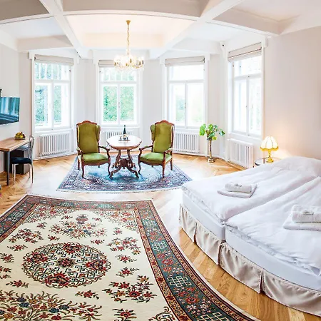 Olga Отель Jevany