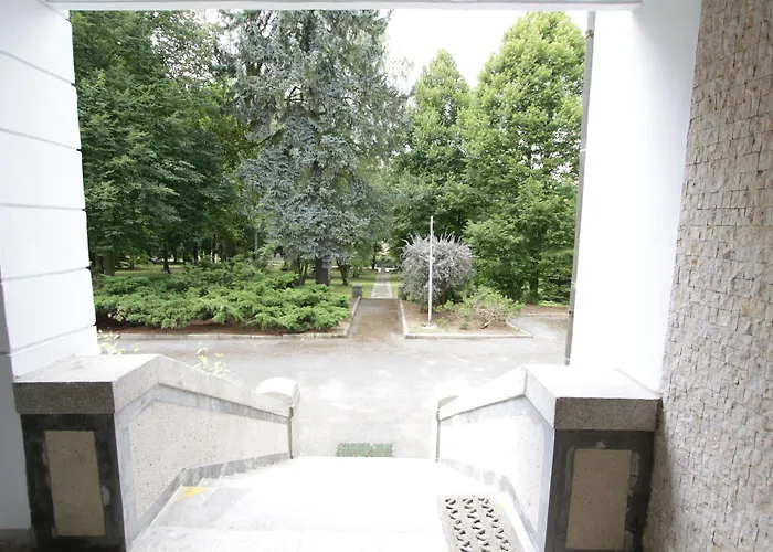 Olga فندق Jevany