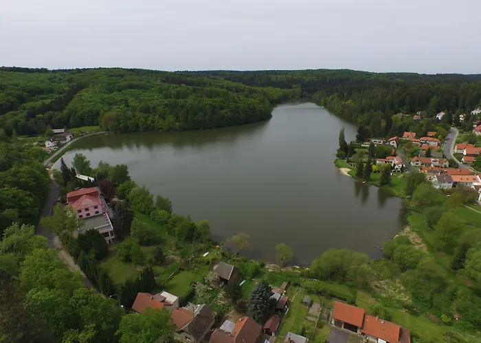 Olga فندق Jevany