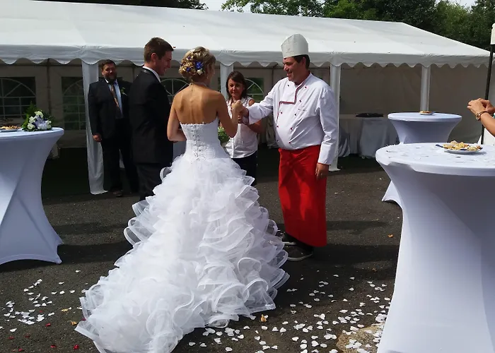 Olga فندق Jevany